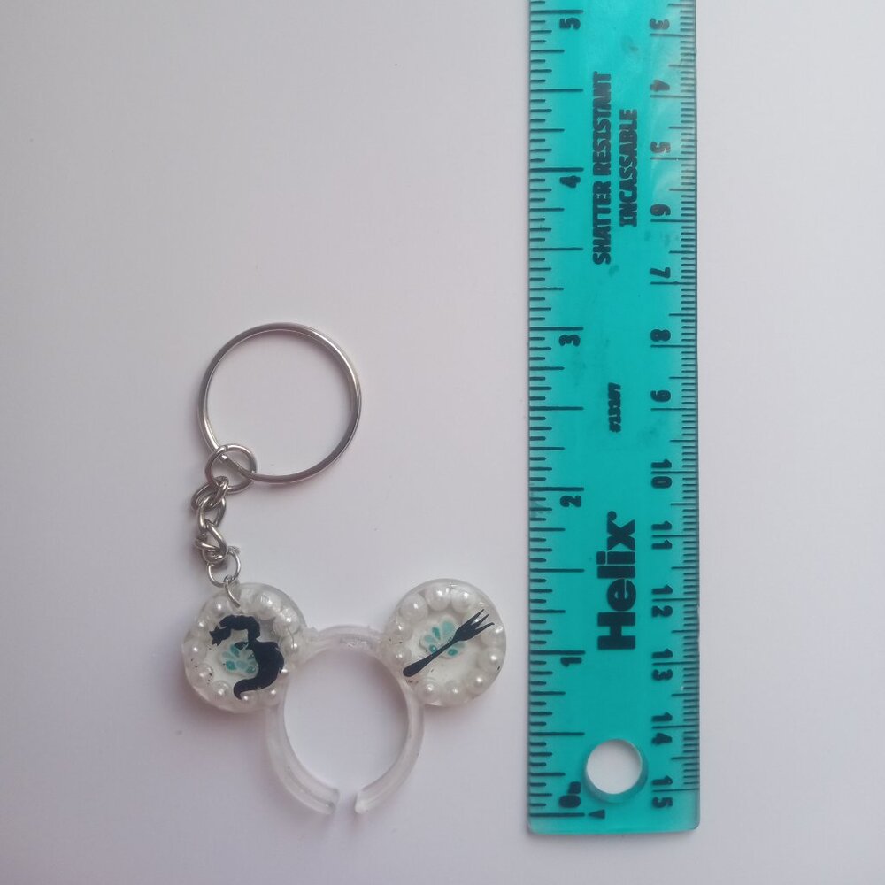 Clear Ariel keychain - Picture 3 of 3